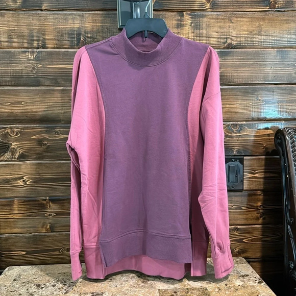 Athleta Sweatshirt - Picture 1 of 12